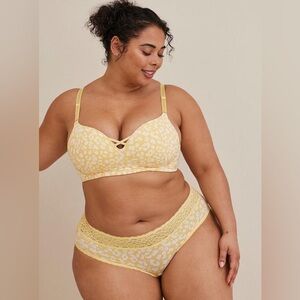 NWT - 46B /3x Dream Wire-Free Push-Up Bra / Yellow Leopard Print Bra & Panty Set